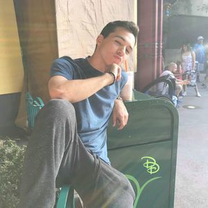 Meet your Posher, Nicholas